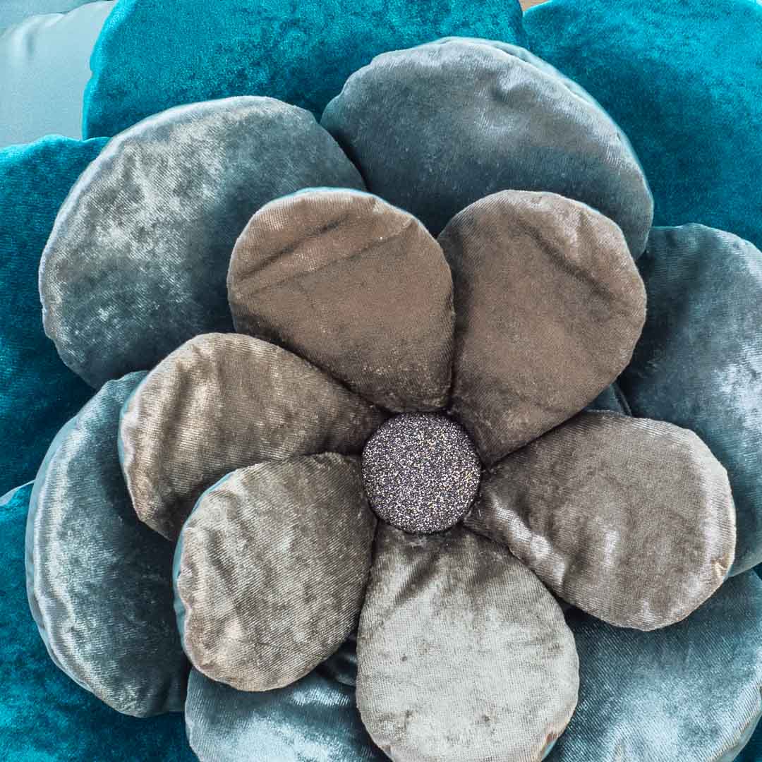 Charming Rose-Shaped Cushion Cover